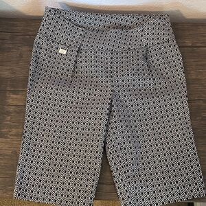 capri pants size 6